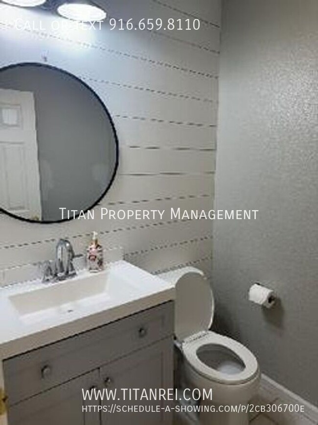 Building Photo - 200 Scepter Ct