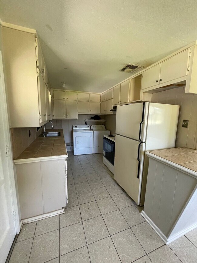 Foto del edificio - House for rent!