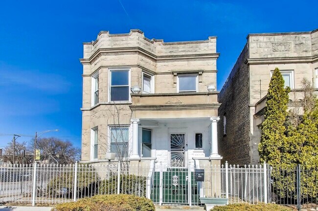 Building Photo - 3358 W Lexington St