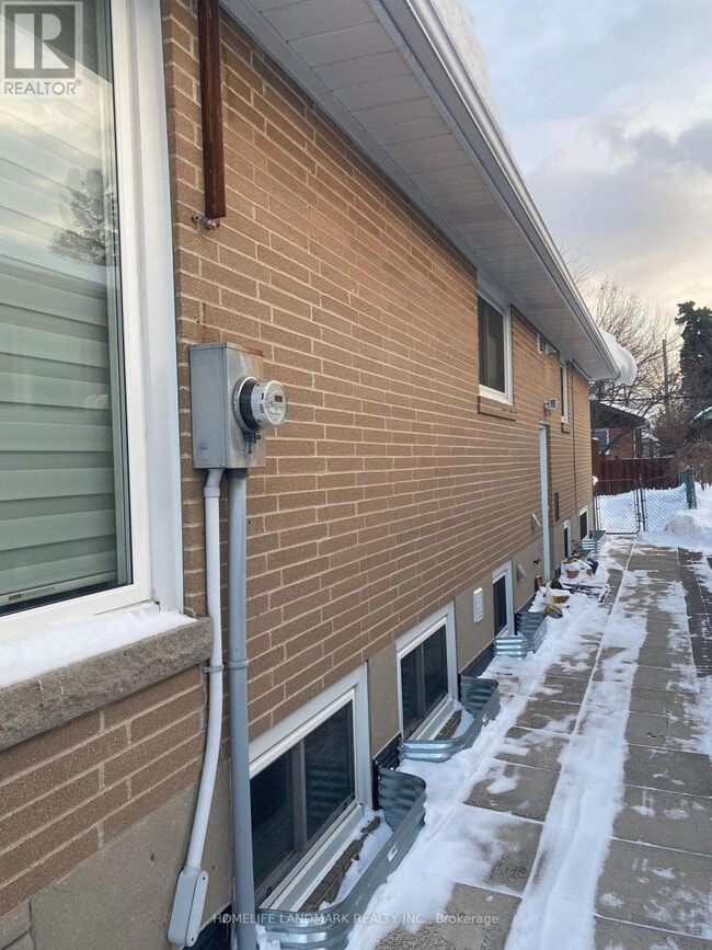 Building Photo - 111 Clifton Ave