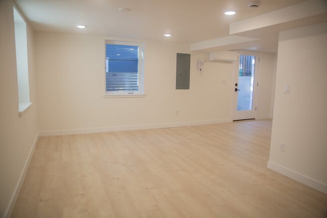 Building Photo - 7016 N Atlantic Ave