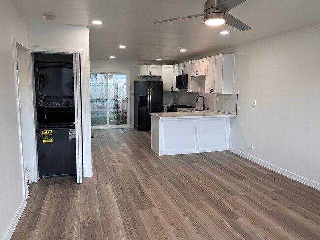 Building Photo - 4957 Jumano Ave