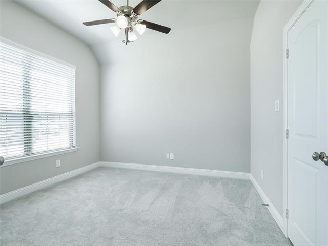 Building Photo - 536 Redbud Dr
