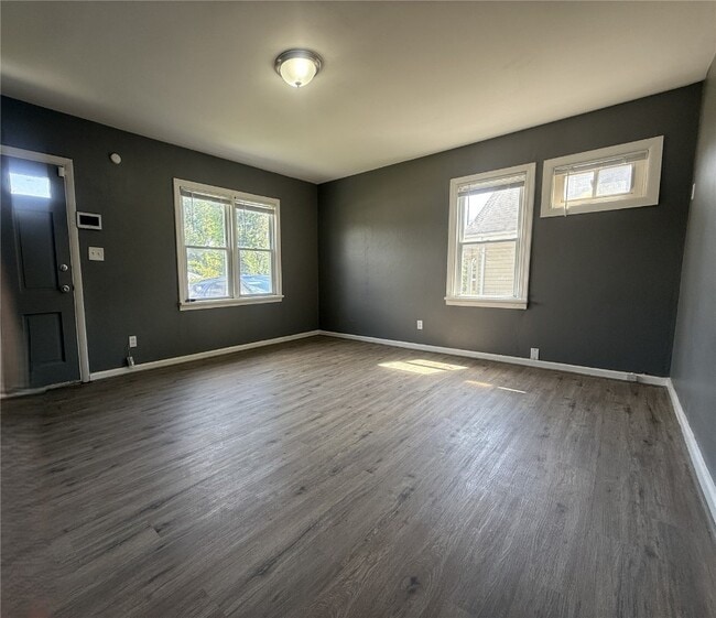 Building Photo - 223 La Motte Ln