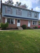 Building Photo - 576A Nemoral St