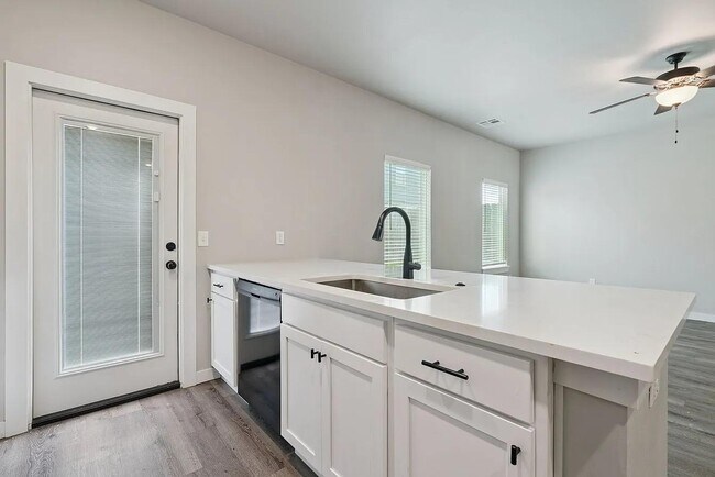 Foto del edificio - 8922 NW 109th St