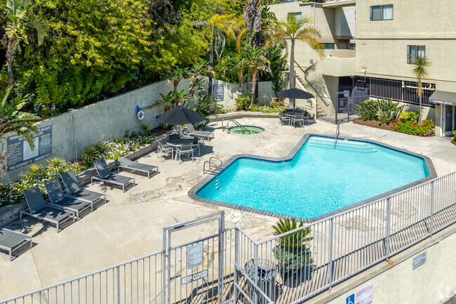 Swimming Pool - https://www.devonheights.com/