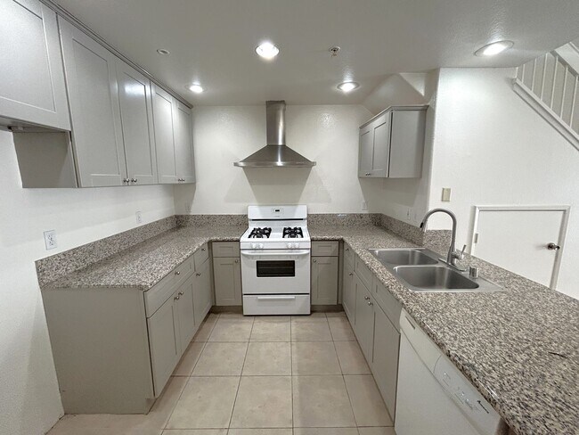 Foto del edificio - 13133 Le Parc Blvd