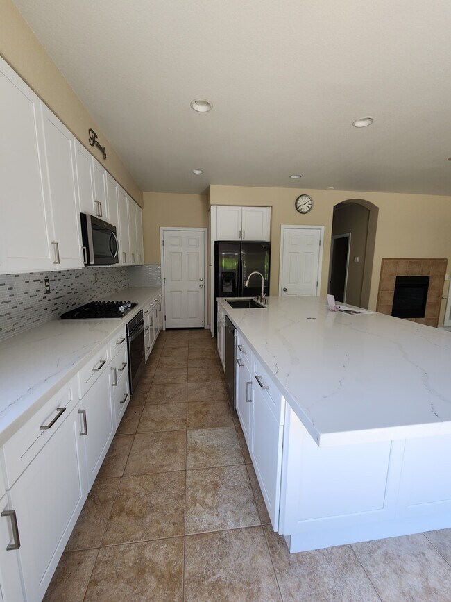 Building Photo - 6501 Timberline Way