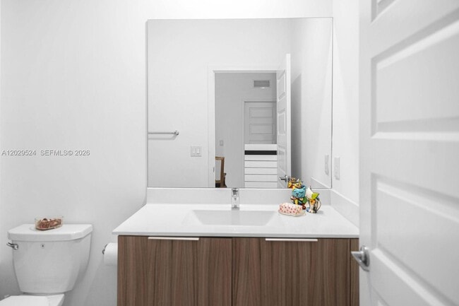Foto del edificio - Northwest 104th Court, Doral, FL 33178 - 3 BR 2.5 BA townhouse