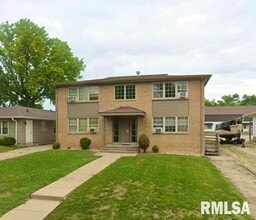 Building Photo - 715 W Ridge Rd