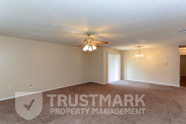 Building Photo - 2110 El Dorado Dr