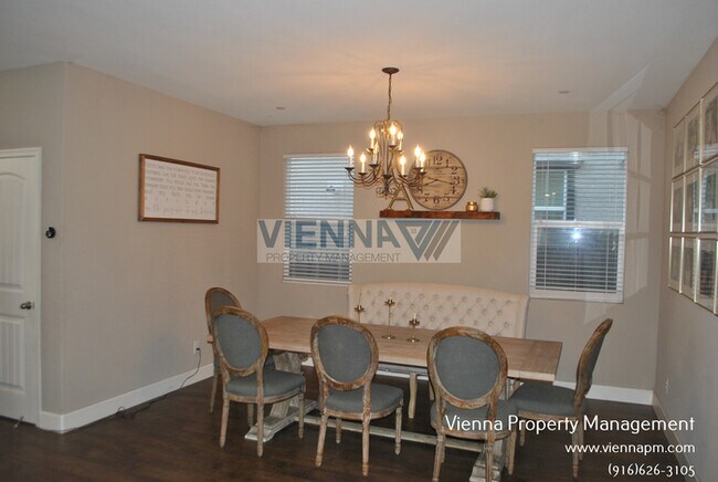 Building Photo - 3017 Octave Ave