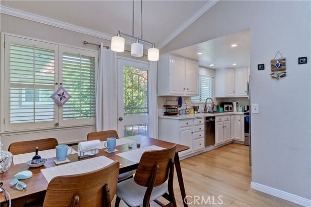 Building Photo - 2374 Via Mariposa W