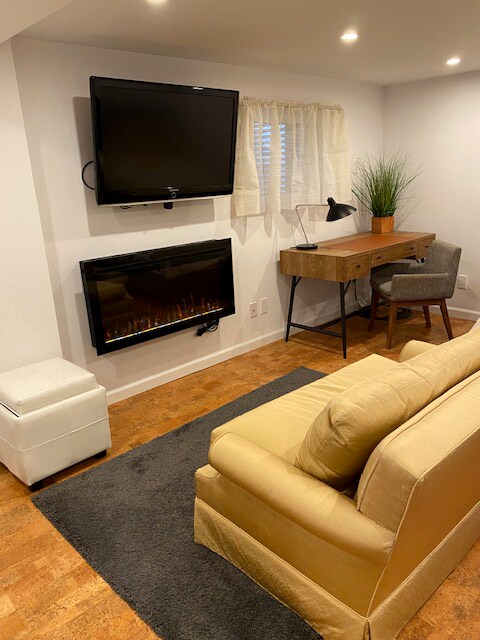 Photo du bâtiment - 196 Windermere Av