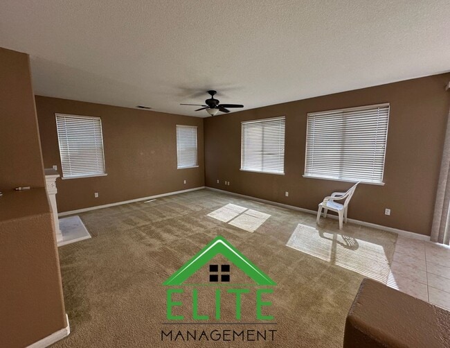 Building Photo - Spacious 6-Bedroom Home with Two Master Su...