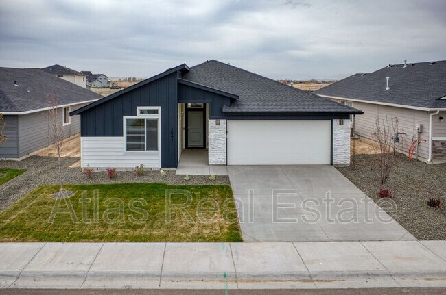 Building Photo - 3541 W Remembrance Dr
