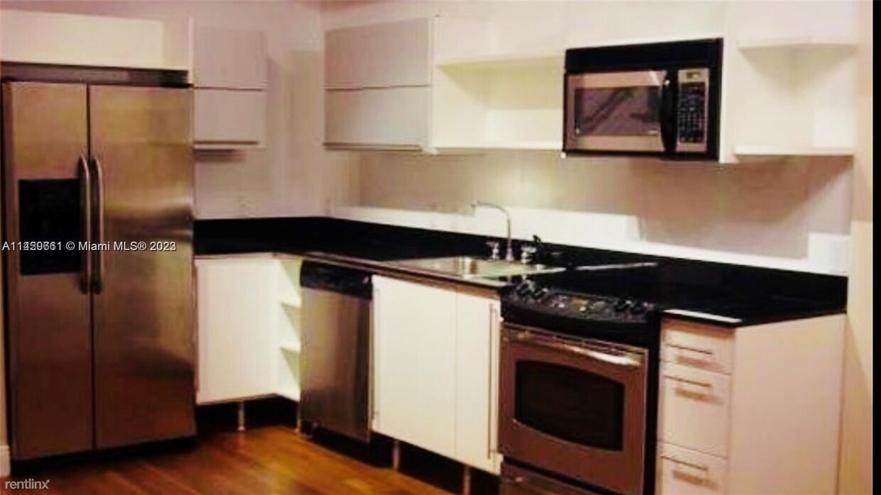 Primary Photo - Studio, 1.5 bath Condo - 690 SW 1st Ct Apt...