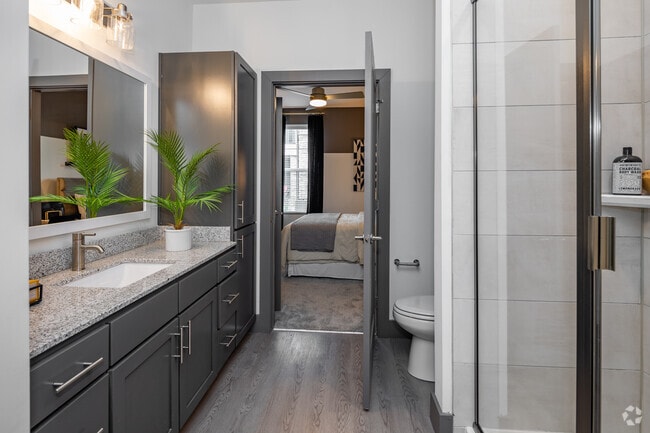 2BR, 2BA - Lyrical - 1,098SF - Bathroom - Mandolin at Stream Valley