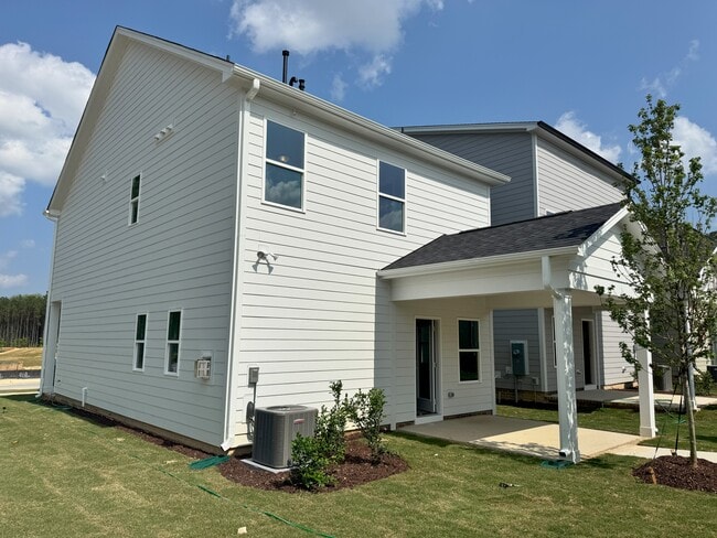 Building Photo - 833 Portland Rose Dr