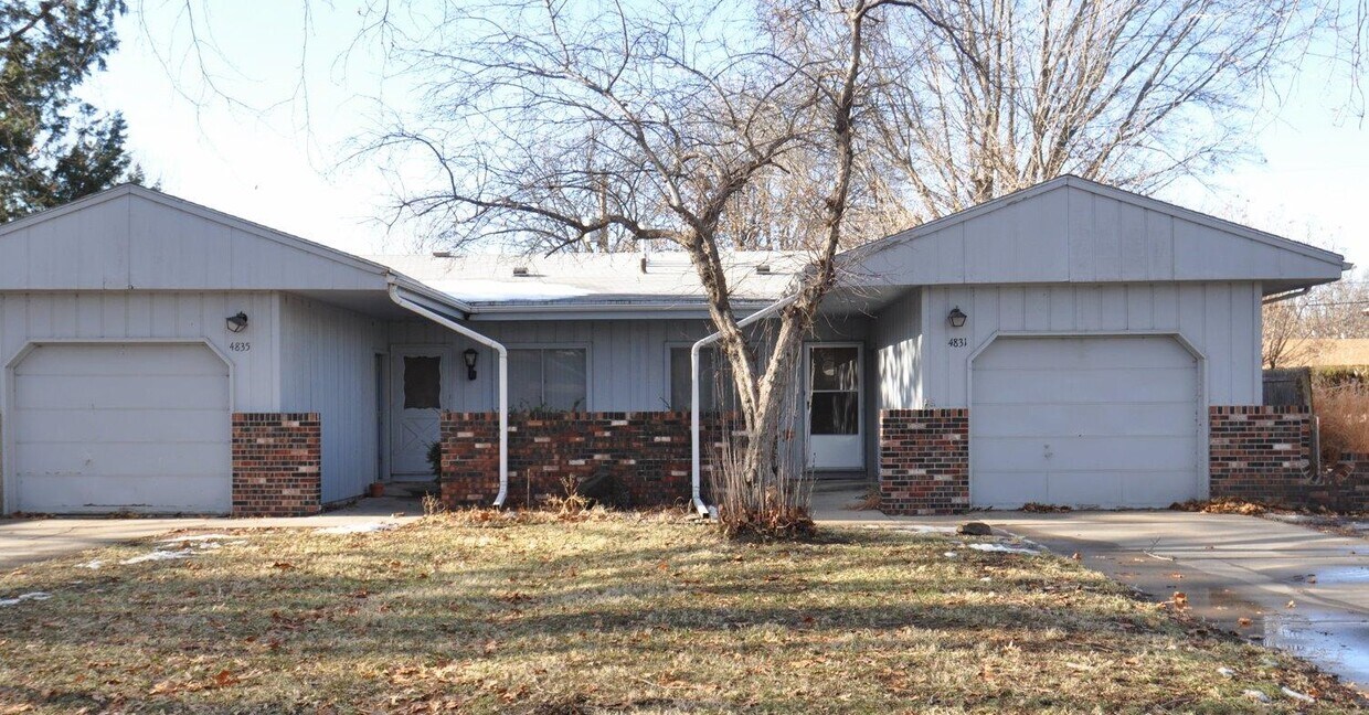 4835 Ginny Ave, Lincoln, NE 68516 Townhome Rentals in Lincoln NE