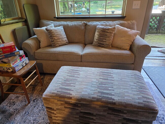 Building Photo - 23253 WA-534