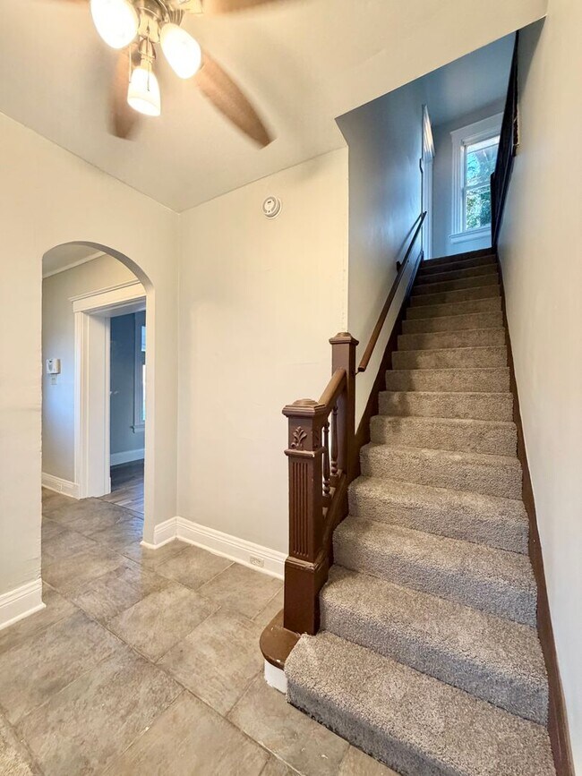 Foto del edificio - 3648 Brooks Ave