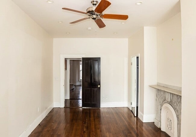 Building Photo - 42 Rutland Sq