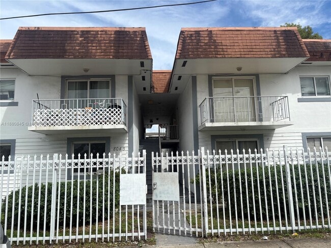 Foto del edificio - 8045 NE 1st Ave