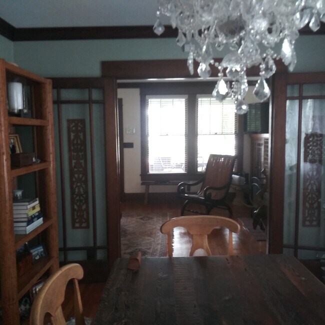 Foto del edificio - 315 E Livingston St