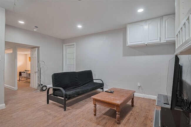 Foto del edificio - 7618 Del Glen Ln