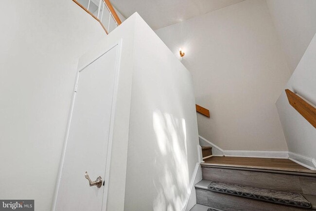 Building Photo - 1964 Villaridge Dr