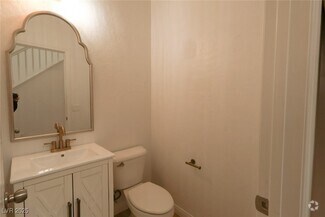 Building Photo - 672 Calamus Palm Pl