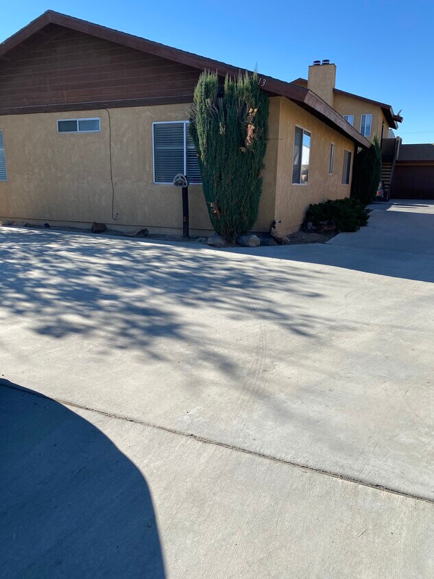 1613 N Erwin St Unit Erwin, Ridgecrest, CA 93555 Apartments in Ridgecrest, CA