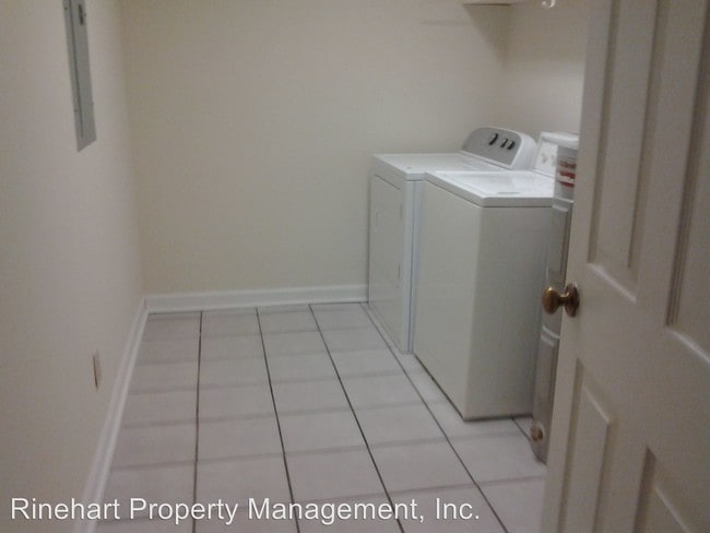 Building Photo - 2 br, 1 bath House - 1108-101 Chandler Drive