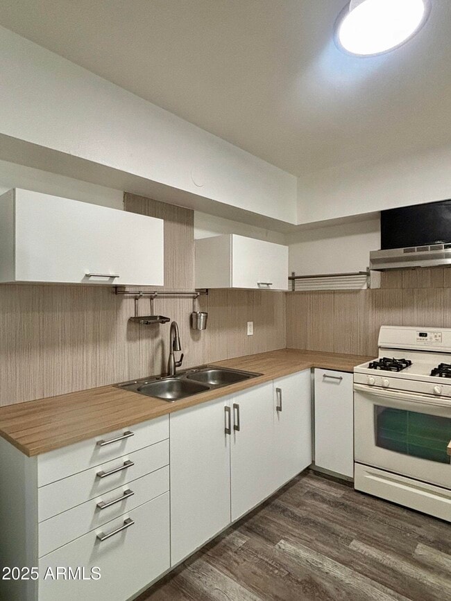 Foto del edificio - 6730 N 17th Ave