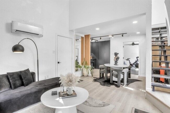 Photo - 9821 Walnut St Apartment