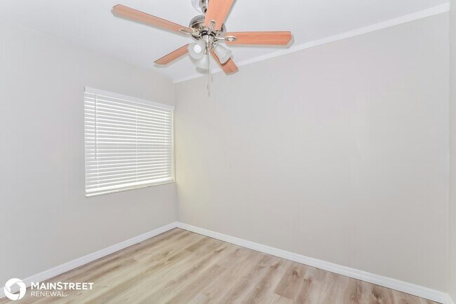 Foto del edificio - 1919 Barksdale Dr