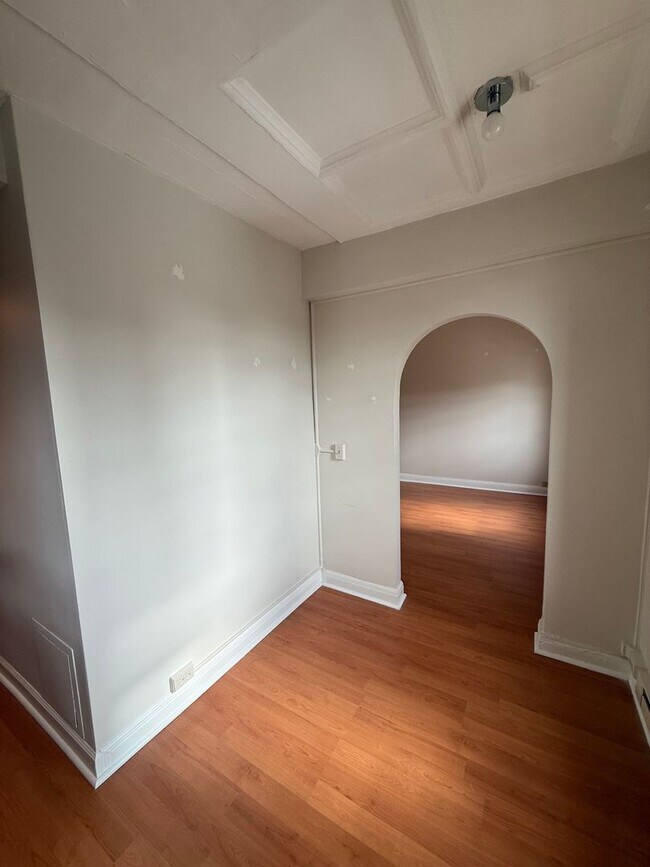 Interior Photo - The Archer