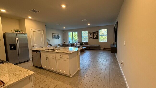 Foto del edificio - 5784 SE Edgewater Cir