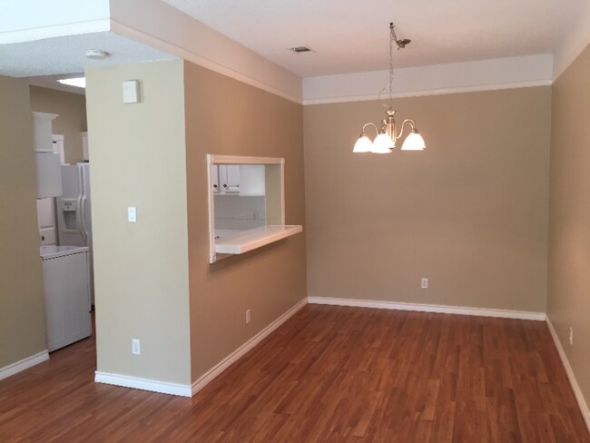 Foto del edificio - 14400 Montfort Dr