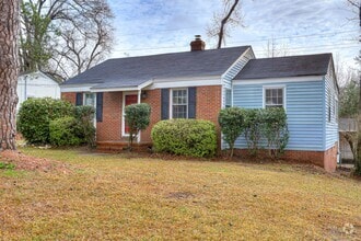Building Photo - 1019 1/2 Bedford Dr