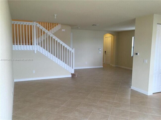 Building Photo - 8460 Lake Majesty Ln