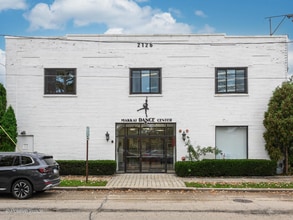 Building Photo - 2126 1st St