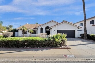 Building Photo - 5015 E Karen Dr
