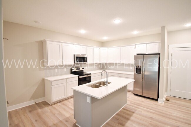 Building Photo - 16609 Wilden Dr