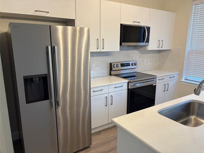 Foto del edificio - 6321 Mason Ct