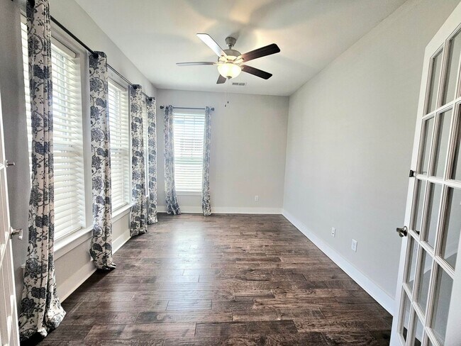 Foto del edificio - Stunning 3 Bedroom Home in Nexton~