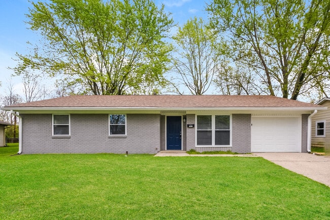 Building Photo - 10213 Catalina Dr