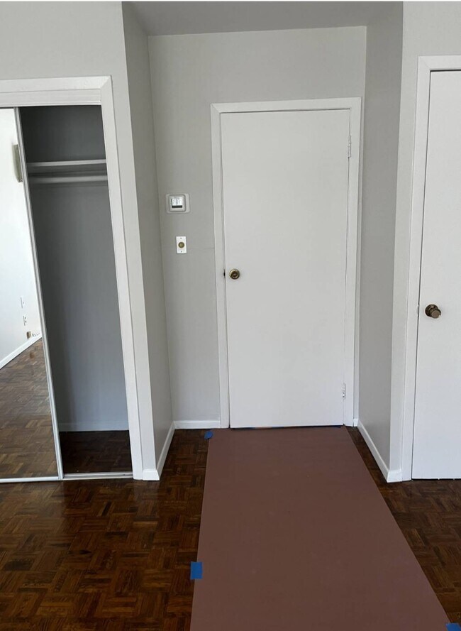 Foto del edificio - 62-47 64th St